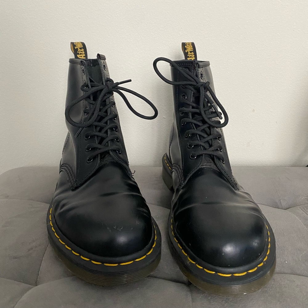 Black Doc Martins 1460